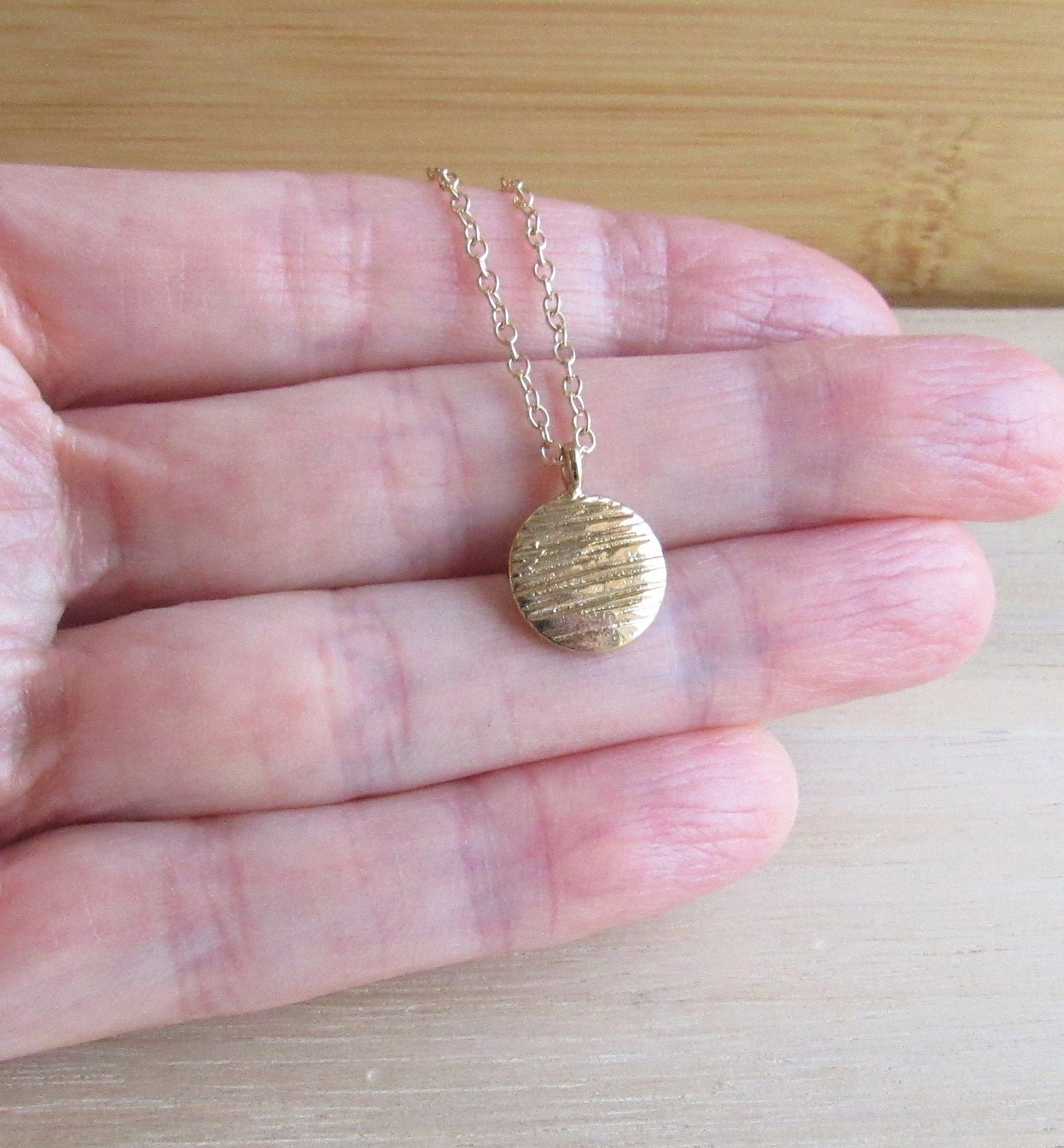 Small Gold Round Pendant Necklace Personalized Minimalist Etsy
