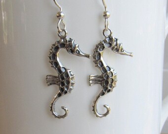 Seahorse Earrings Sterling Silver, Sea Life Beach Lover Earrings, Summer Jewelry, Ocean Jewelry, Nautical Earrings, Silver Earrings for Her
