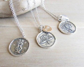 Silver Zodiac Necklace Personalized, Zodiac Sign Disc, Astrology Necklace, Horoscope Jewelry, Silver Medallion, Trendy Gift, Astrological