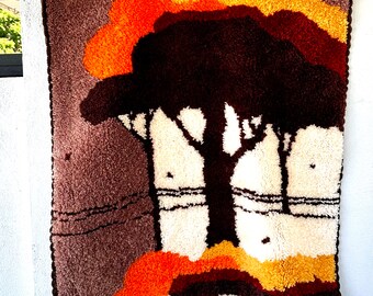 Vintage 70s Latch Hook Rug Tree Art: Autumn Wall Hanging (39x35)
