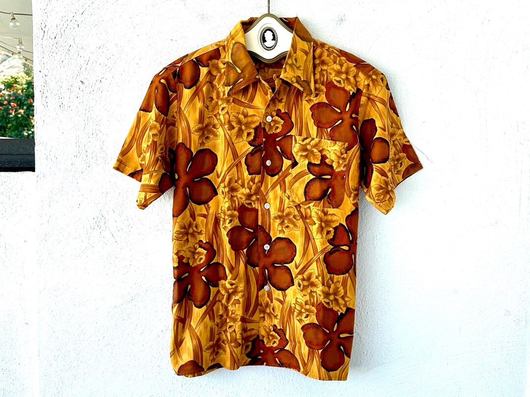Vintage 70s Beige Botanical Print Aloha Shirt L