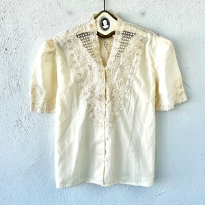 Vintage 70s Embroidered Lace Cutout Shirt Prairie Puffy Sleeve Floral White Top