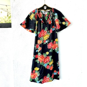 Vintage 70s Hawaiian Flutter Sleeve Dress Hawaii Muumuu