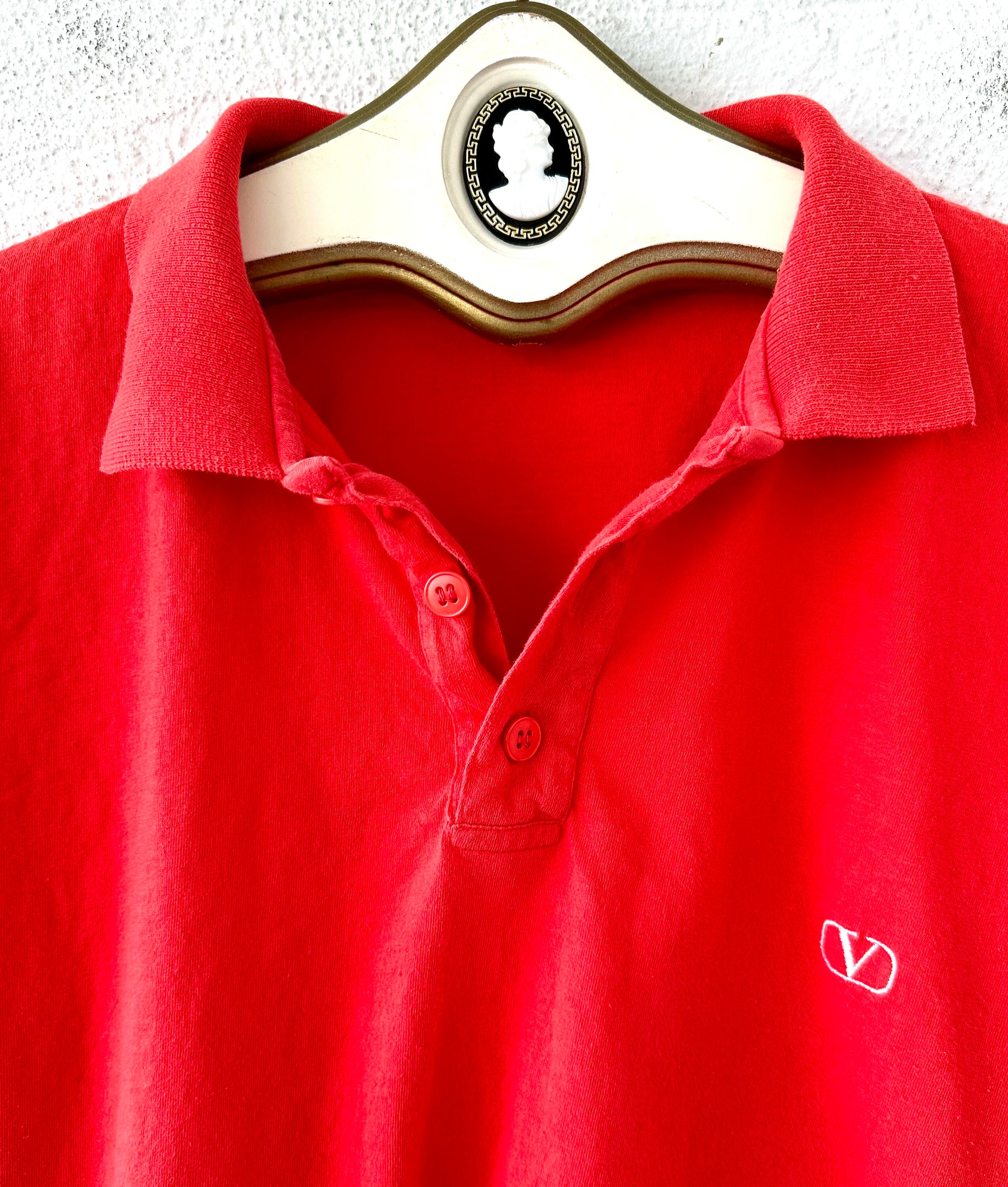 Tシャツ・カットソー VALENTINO Woman Polo Shirt Red 7B3KC65F9EQ BRT Cotton Top With Cherry for Woman in Paris | Valentino US