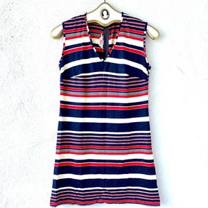 Abito corto vintage anni '60-'70 a righe rosse, bianche e blu // Camicia tunica anni '70