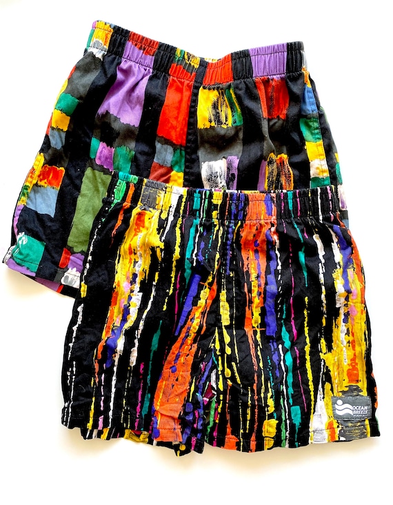 Vintage 80s 90s Graphic High Waisted Shorts // Hawaii