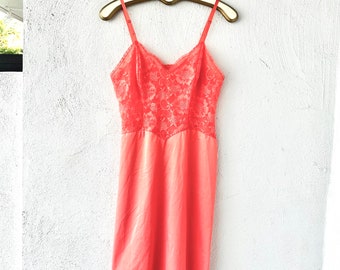 Vintage jaren 50/60 kanten slipdress//roze pure boho-lingerietuniek