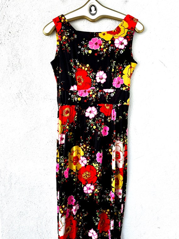 Vintage 60s 70s Hawaiian Bright Floral Dress 1960… - image 4