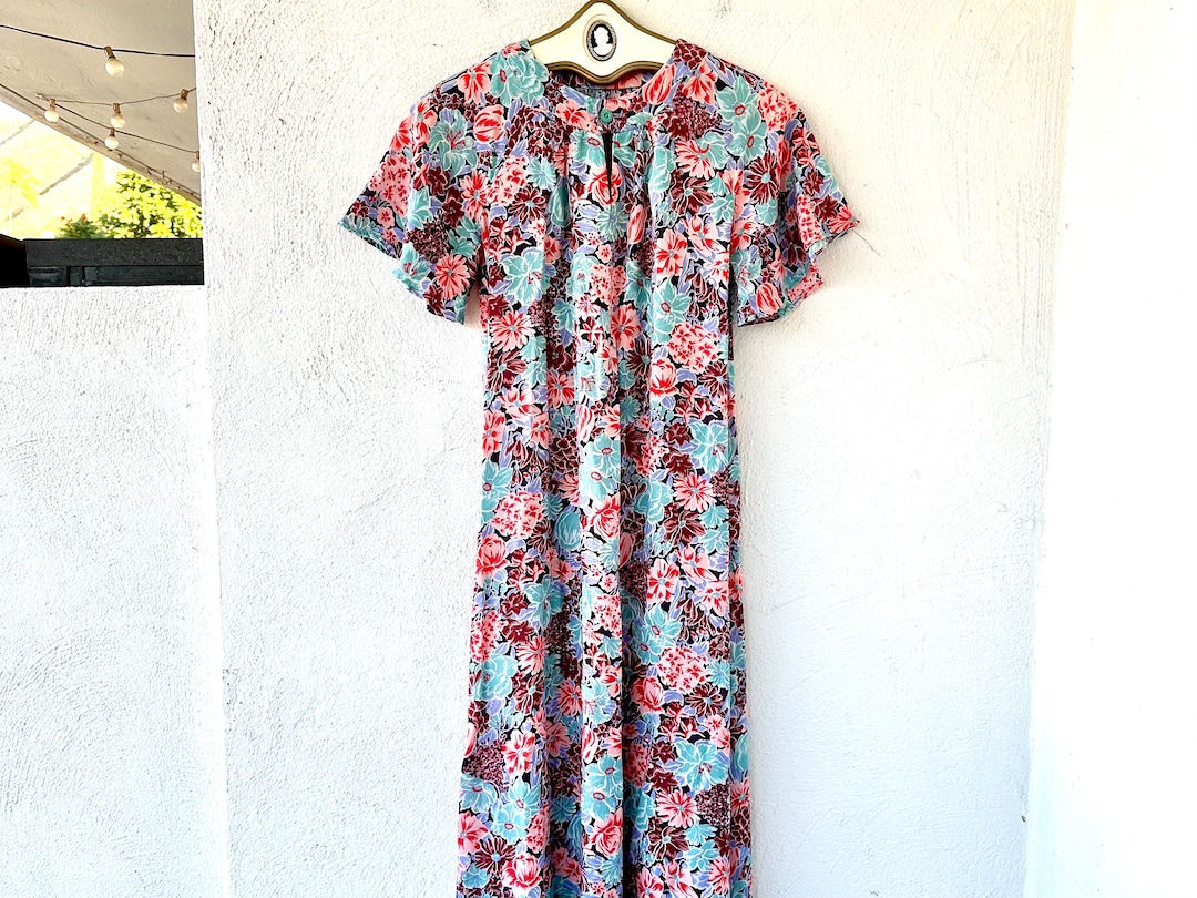 Vintage 70s Hawaiian Muumuu Prairie Puffy Sleeve High Neck 1970s Hawaii ...