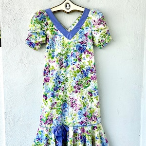 Vintage prinses Kaiulani Hawaiiaanse bloemenjurk jaren 80 pofmouw Liberty House Hawaii bloemen Muumuu
