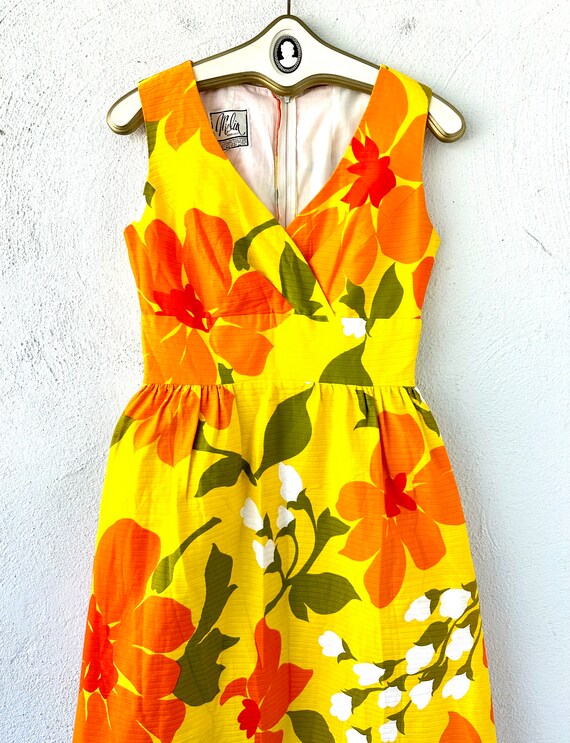 Vintage 60s 70s Malia Hawaiian Dress Bright Floral Ha… - Gem