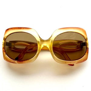 60s Mod Round Sunglasses - Etsy display picture 2