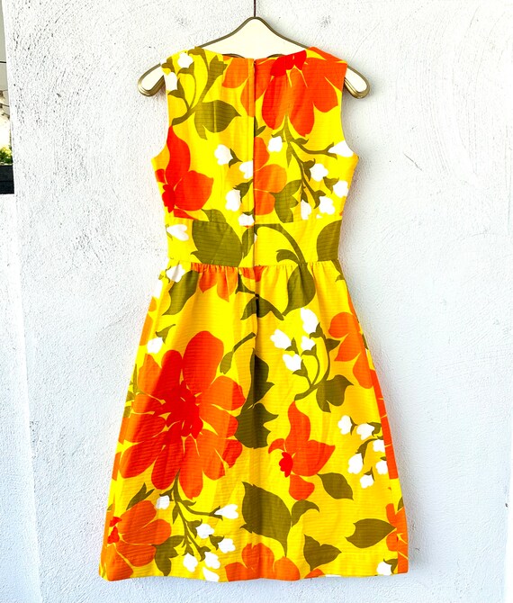 Vintage 60s 70s Malia Hawaiian Dress Bright Floral Ha… - Gem