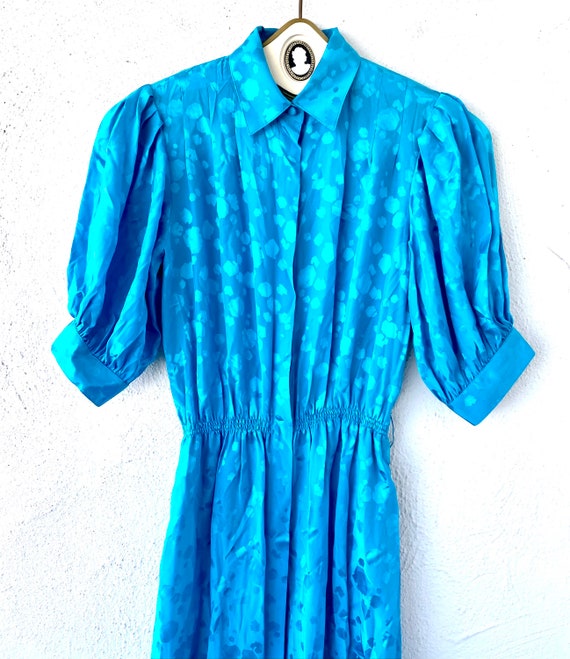 Vintage 80s Silk Collared Strong Shoulder Blue Mi… - image 4