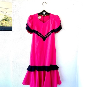 Vintage Hawaiian Muumuu Pink Black Hawaii Dress with Puffy Sleeves and Ruffle Trim