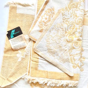 Vintage 60s 70s Towel MCM Fieldcrest White Fringe Bath Towel Set New