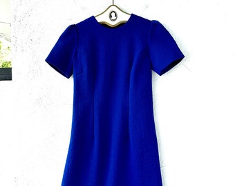 Mini robe mod vintage des années 60, robe en tricot des années 60, bleu cobalt