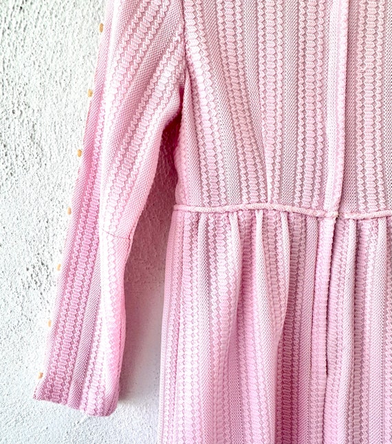 Vintage 1960s Pink Babydoll Knit Dress 60s Turtle… - image 9