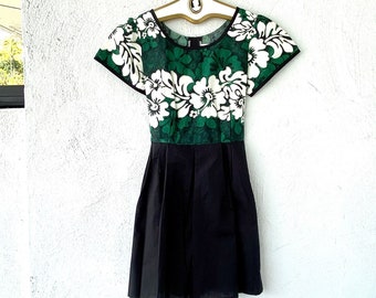 Vintage 90s Hawaiian Floral Romper One Piece Mini Dress 1990s Hawaii Hibiscus Short Sleeve Playsuit Shorts