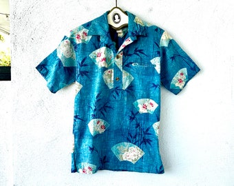 Vintage 70s Hawaiian Aloha Shirt Japanese Style Collared Top