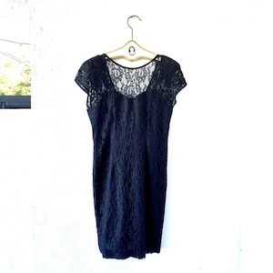 Vintage Liberty House 80s Black Lace Strong Shoulder Pad Dress // Punk Glam LBD