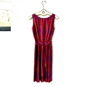 Vintage 60s 70s Psychedelic Dress Boho Hippie Floral Apron Dress // Paisley Pleated Dress