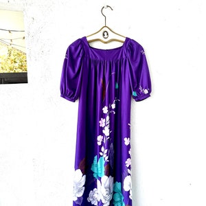 Vintage 70s 80s Hawaiian Dress Purple Floral Muumuu