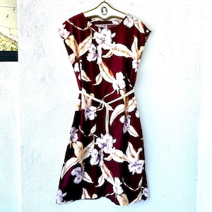 Vintage Hawaiiaanse Muumuu jaren 70 Hawaiiaanse bloemenkaftan uit de jaren 70