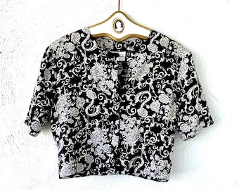 Vintage 90er Jahre Floral Crop Top Barock Schwarz Weiß Kurzarm Shirt