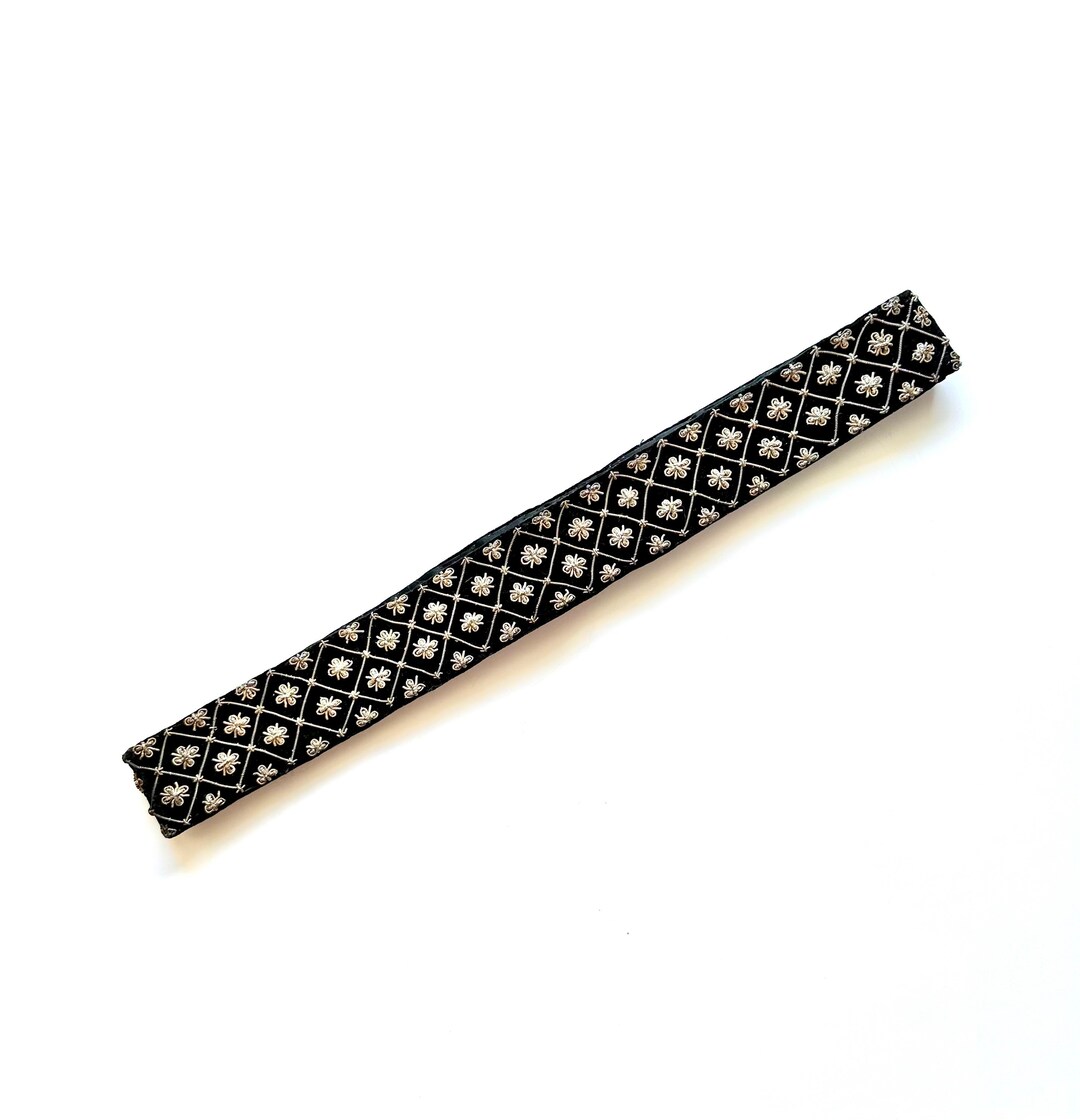 Vintage Metallic Embroidered Belt Black Velvet Gold 60s Belt  display picture 1