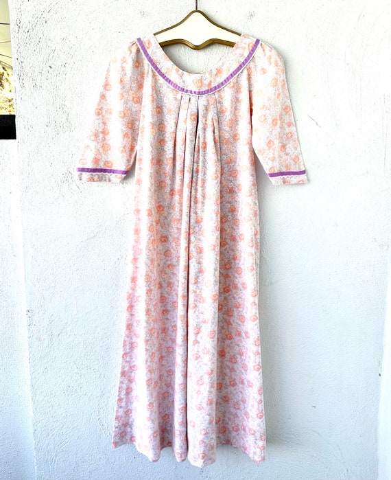Vintage 70s Hawaiian Muumuu 1970s Hawaii Ditsy Floral… - Gem