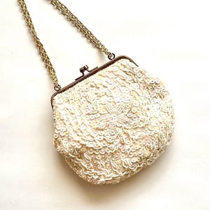 Vintage 50s 60s Beaded Floral White Bag 1950s 1960s Kiss Lock Sequin Top Handle Wedding Purse Bridal Bag Handbag