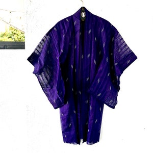 Vintage japonés Kimono Sheer Haori // Cárdigan de gran tamaño púrpura bata corta asiática