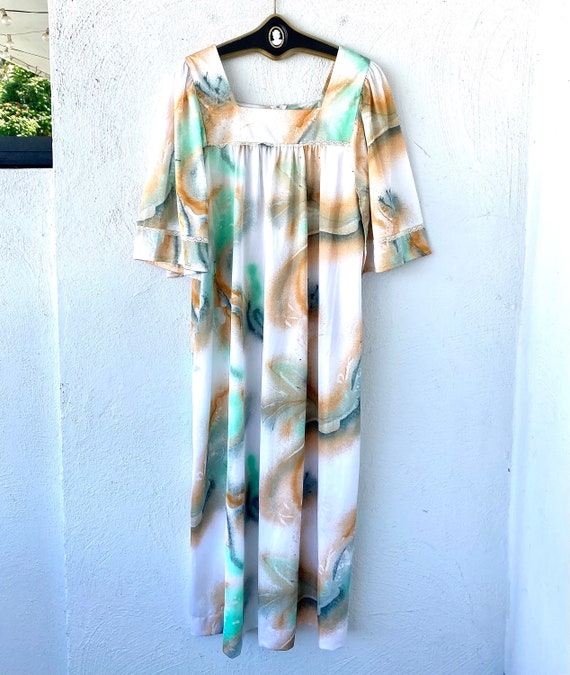Vintage 70s Hawaiian Dress 1970s Hawaii Muumuu Tie Dye - Gem