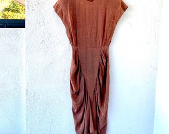 Robe avant-gardiste en bronze métallique vintage des années 80, gaine d'épaule forte Wiggle