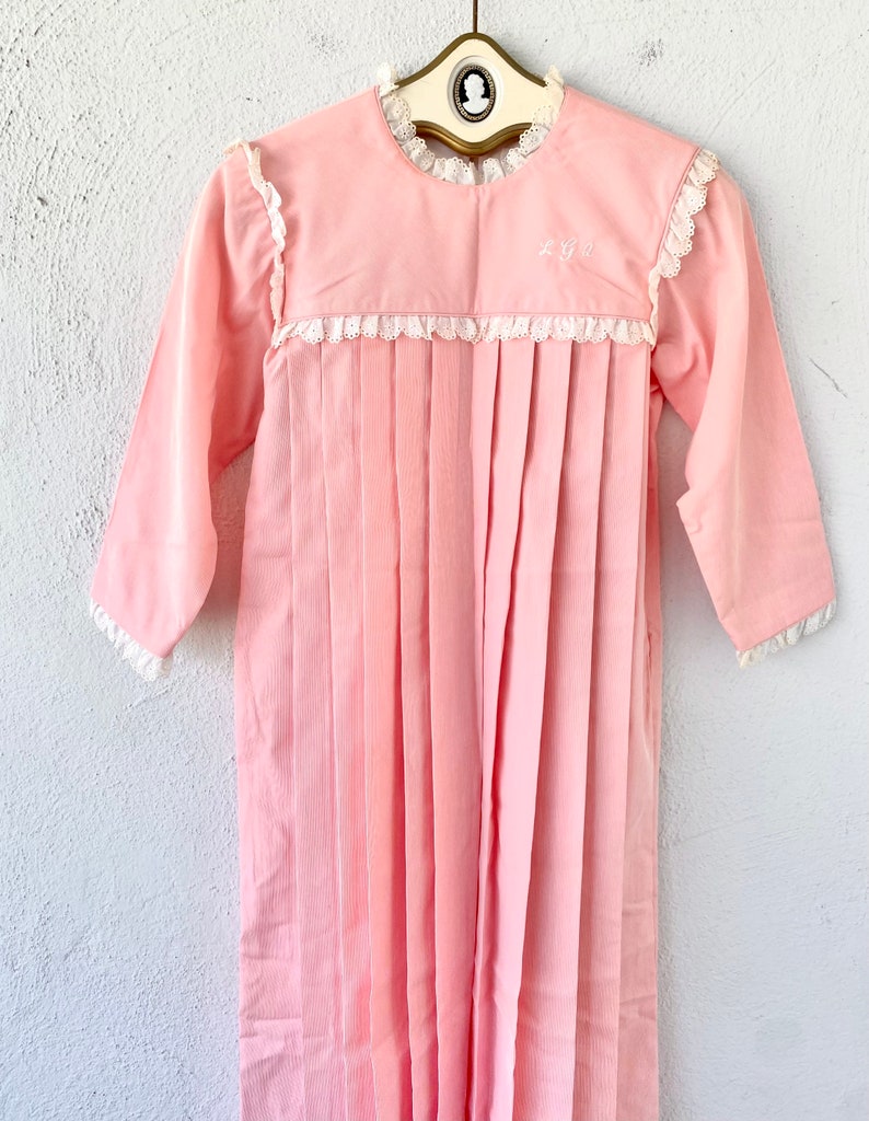 Vintage 60s Hawaiian Muumuu Hawaii Eyelet Lace Pink Babydoll Sample ...