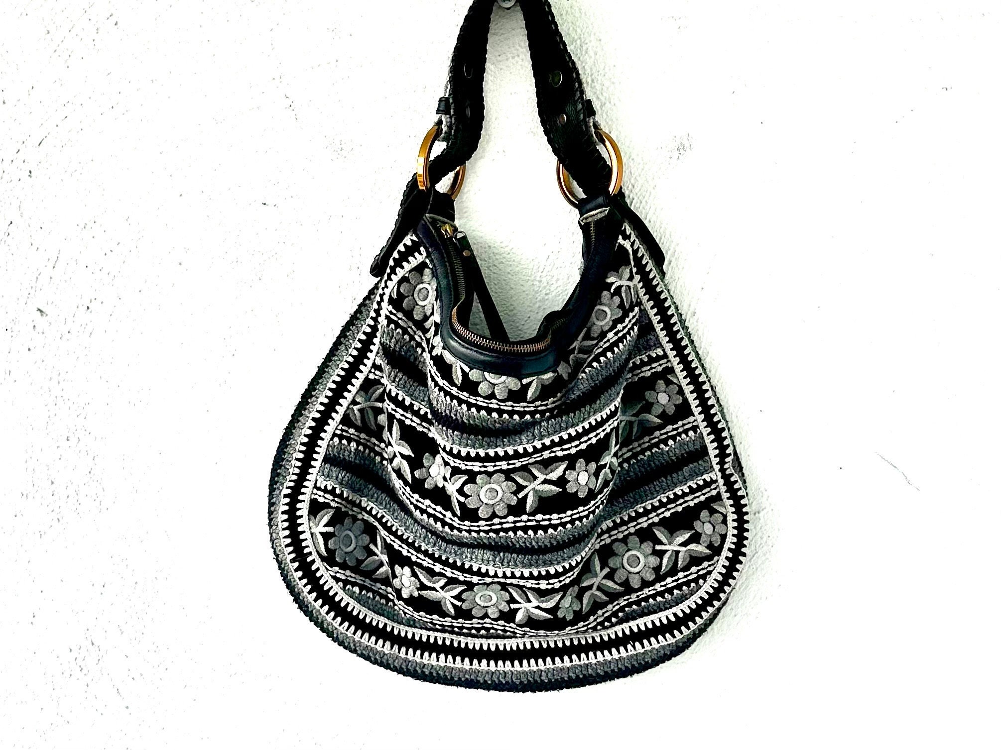 Vintage 90s Y2k Embroidered Suede Shoulder Bag Boho Leather Floral