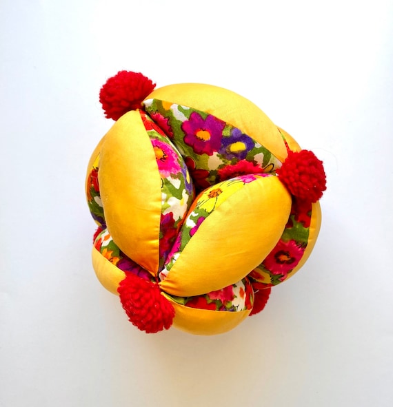 Vintage 70s Patchwork Amish Puzzle Ball Soft Floral Yellow Decorative Round Pillow