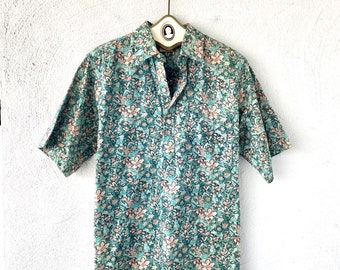 Vintage 70s 80s Hawaiian Aloh Shirt Hawaii Floral Collared Top