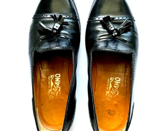 Vintage Salvatore Ferragamo Tassel Loafers // Black Leather  display picture 2