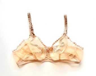 Vintage Christian Dior jaren 60 naakte mesh-beha met geborduurde bloemenversieringen