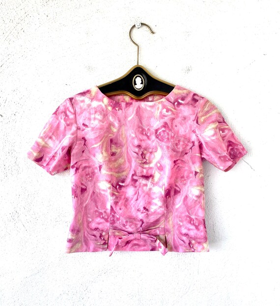 Vintage 50s 60s Cropped Pink Top Marble Print Shi… - image 1