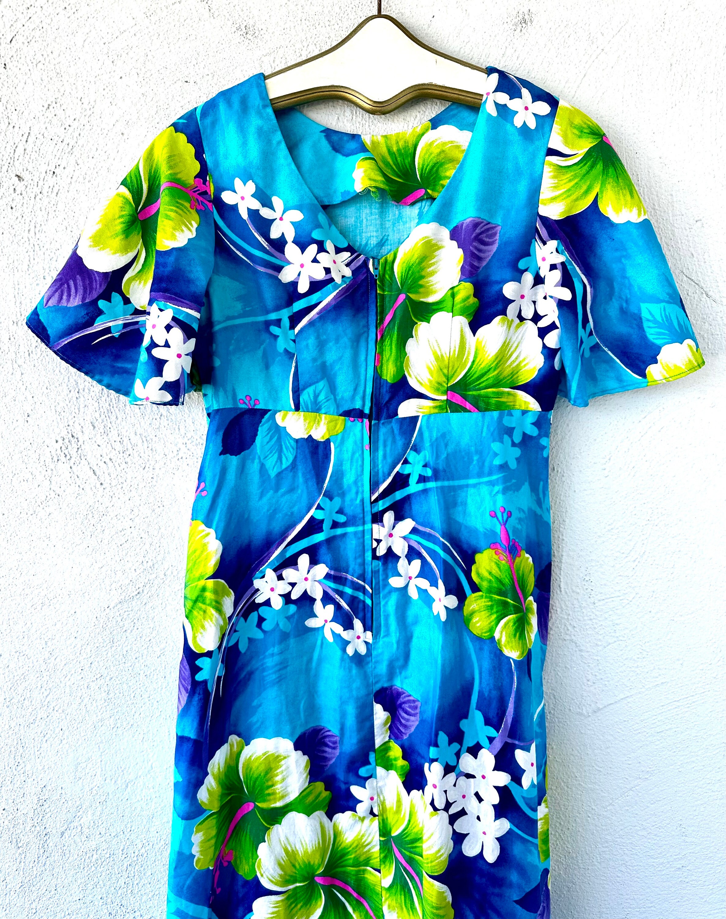 Vintage 60s 70s Bright Hawaiian Muumuu Bright Hawaii Floral