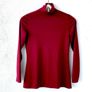 Vintage 70s Ellen Tracy Turtleneck Top 1970s Dark Red Tight Minimalist High Neck Long Sleeve Shirt