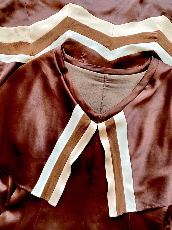 Vintage 70s does 40s ZigZag Trim Brown Batwing Sa… - image 3