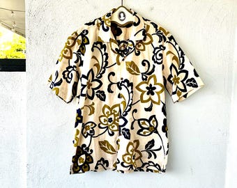 Vintage Hawaiian Aloha Shirt Hawaii Tropical Floral Collared Top