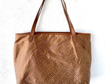 【関税&送料込】Bally Bag With Logo Bally logo-print Tote Bag | Neutrals | FARFETCH