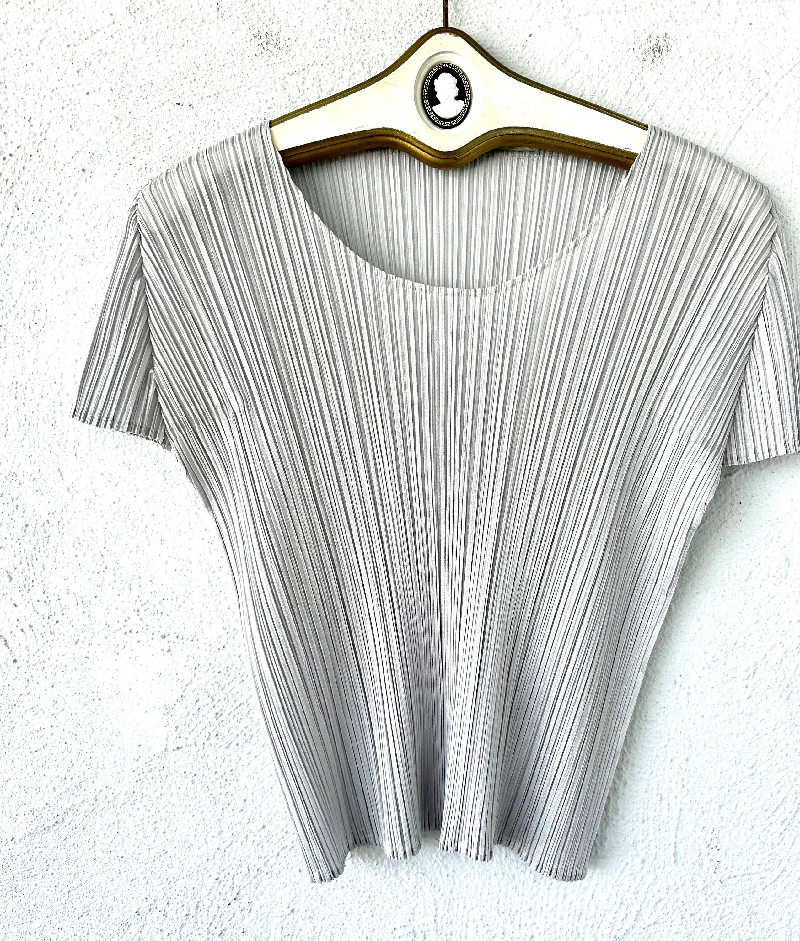 トップス vintage pleats tops dr Vintage Issey Miyake Pleats Please Top // Y2k 90s Minimalist