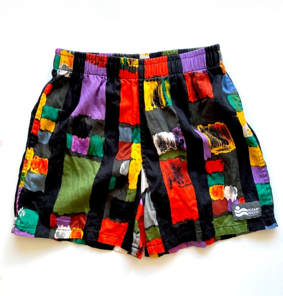 Vintage 80s 90s Graphic High Waisted Shorts // Hawaii