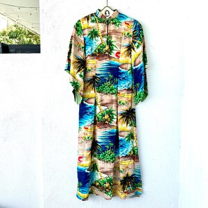 Vintage 1940s 1950s Pake Muu Hawaiian Dress Hawaii Tropical Tiki Bell Sleeve Dress